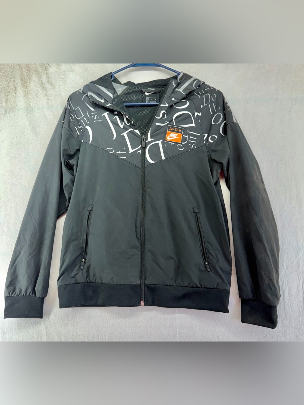 Boys Large Nike Black Hooded Windbreaker Jacket - Just Do It